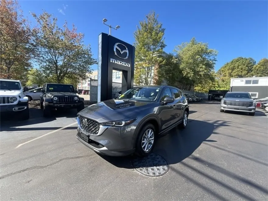 2022 Mazda CX-5 2.5 Select photo 1