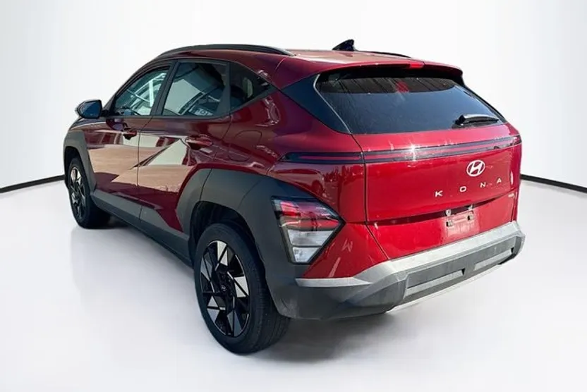 2025 Hyundai Kona SEL photo 1