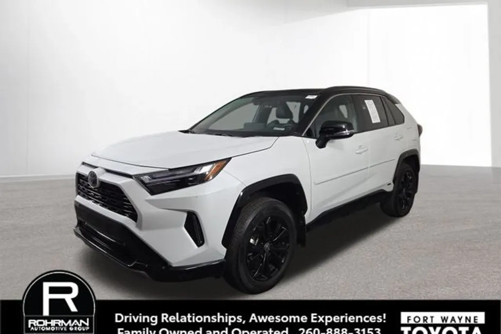 2024 Toyota RAV4 Hybrid XSE photo 1