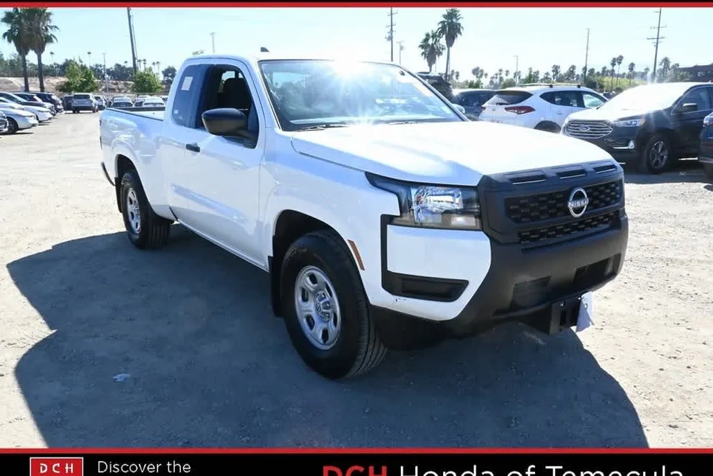 2025 Nissan Frontier S photo 1