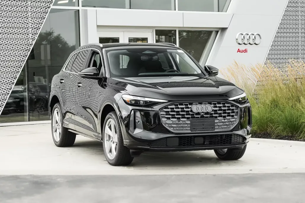 2025 Audi Q5 Premium Plus photo 1