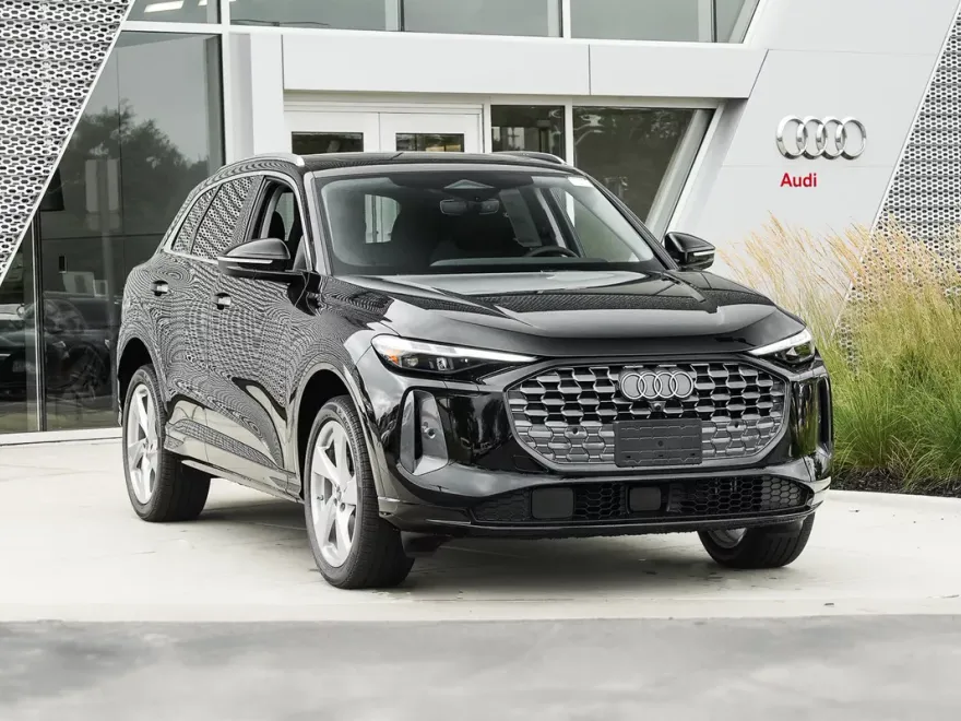 2025 Audi Q5 Premium Plus photo 1