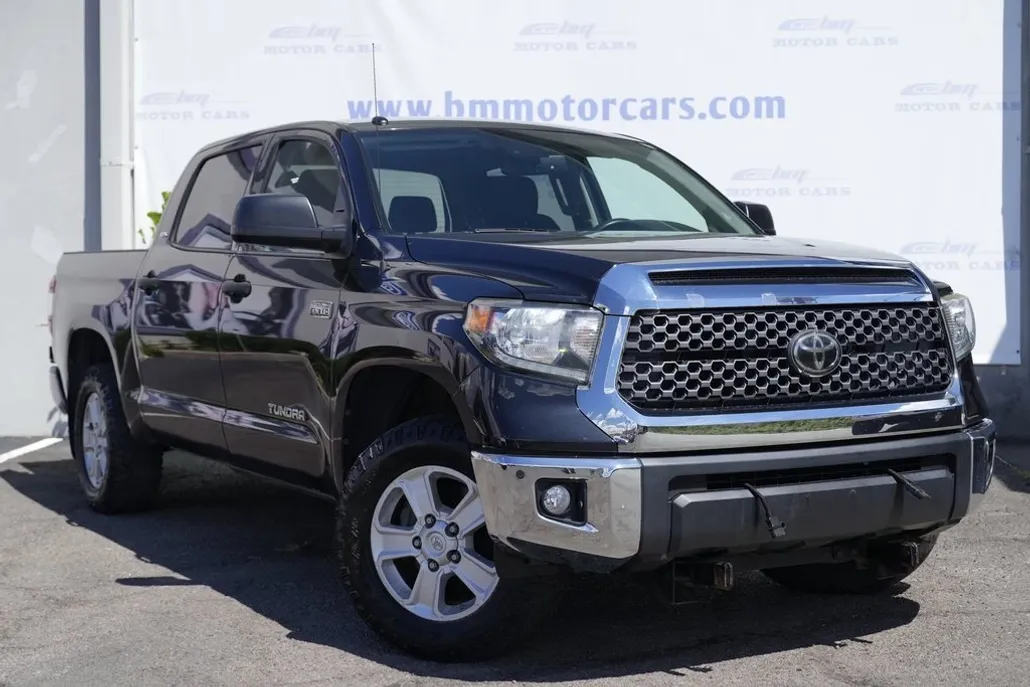 2019 Toyota Tundra SR5 CrewMax photo 1