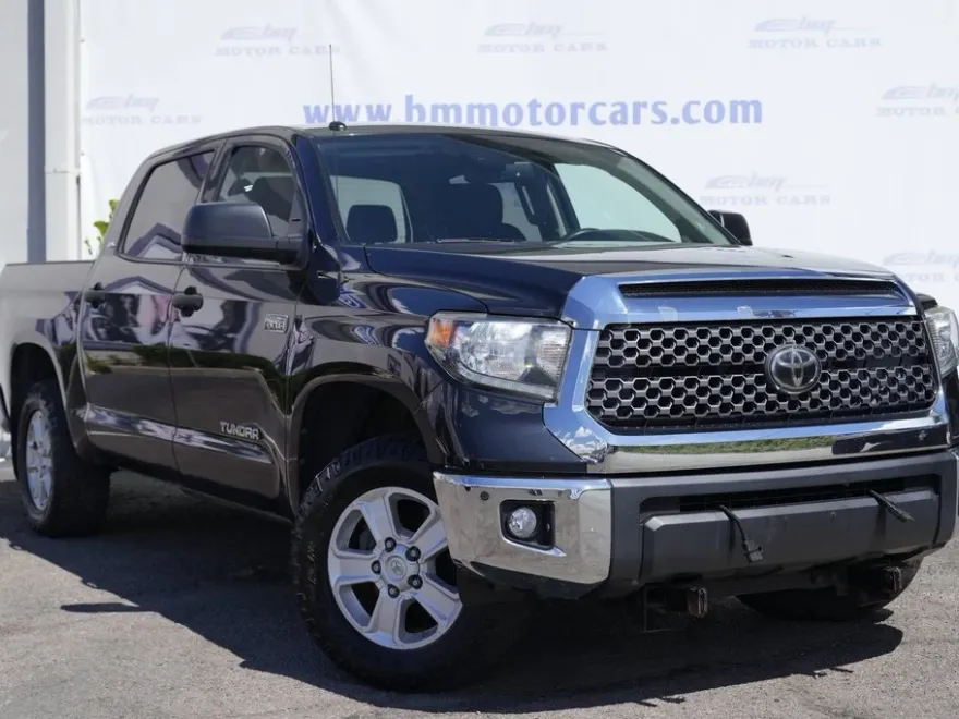 2019 Toyota Tundra SR5 CrewMax photo 1