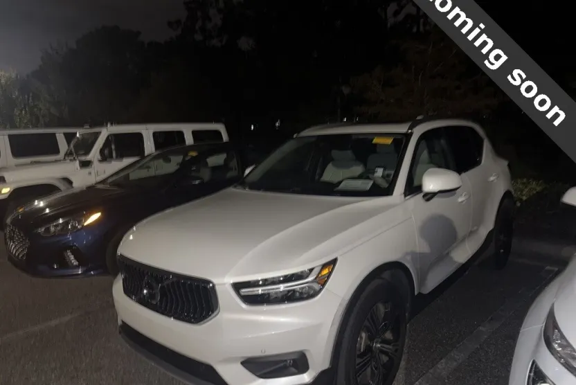 2021 Volvo XC40 Inscription photo 1