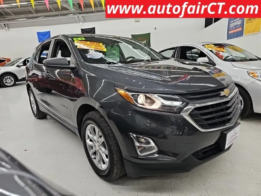 2021 Chevrolet Equinox LS photo 1