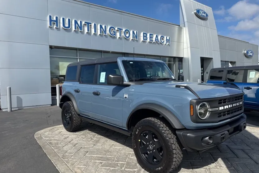 2025 Ford Bronco Big Bend photo 1