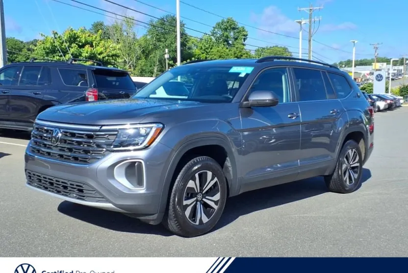 2024 Volkswagen Atlas SE photo 1