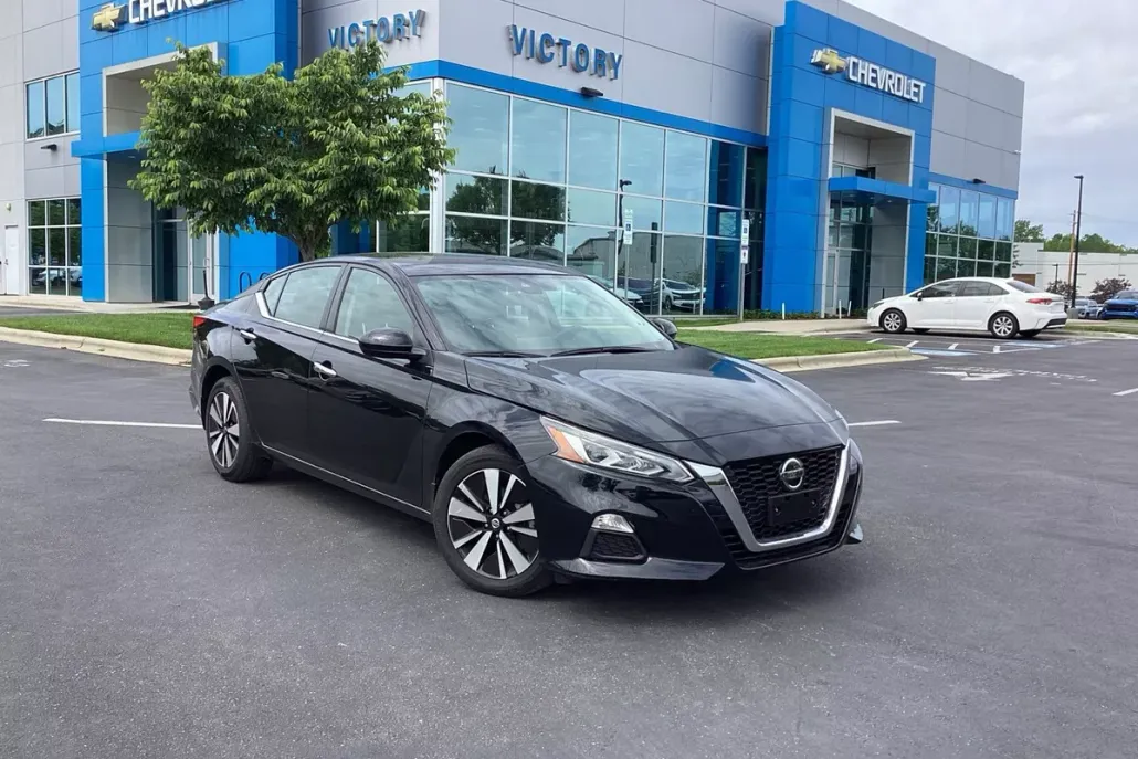 2022 Nissan Altima 2.5 SV photo 1