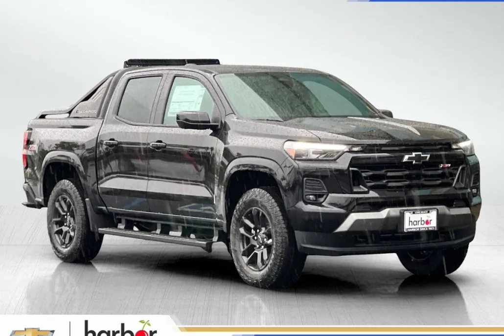 2025 Chevrolet Colorado Z71 photo 1