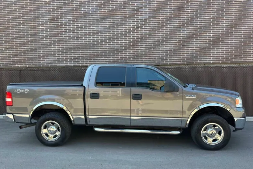 2006 Ford F-150 XLT photo 1