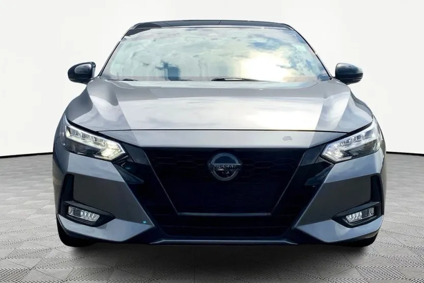 2023 Nissan Sentra SR photo 1