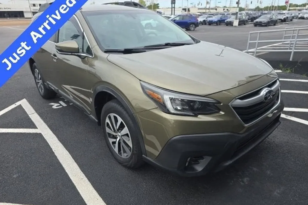 2020 Subaru Outback Premium photo 1