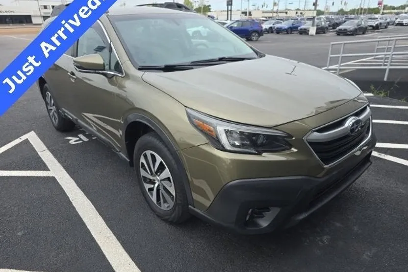 2020 Subaru Outback Premium photo 1