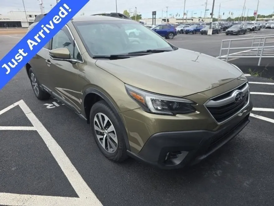 2020 Subaru Outback Premium photo 1