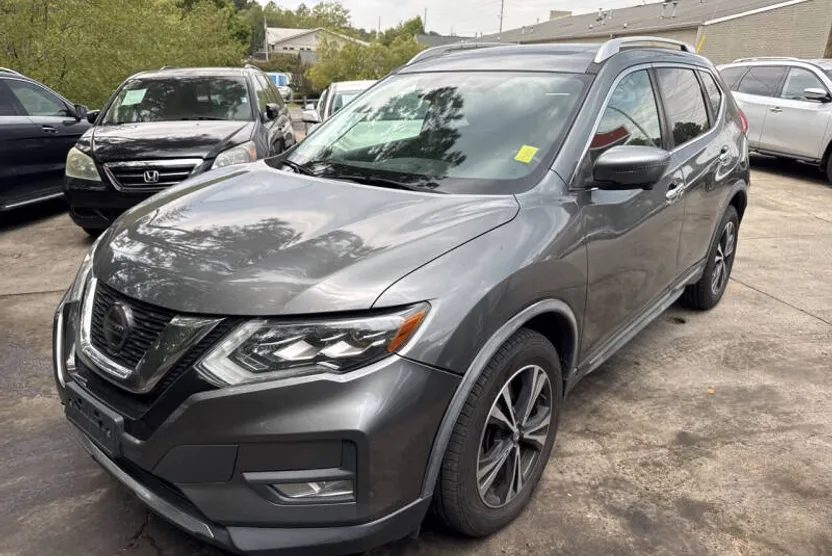 2018 Nissan Rogue SL photo 1