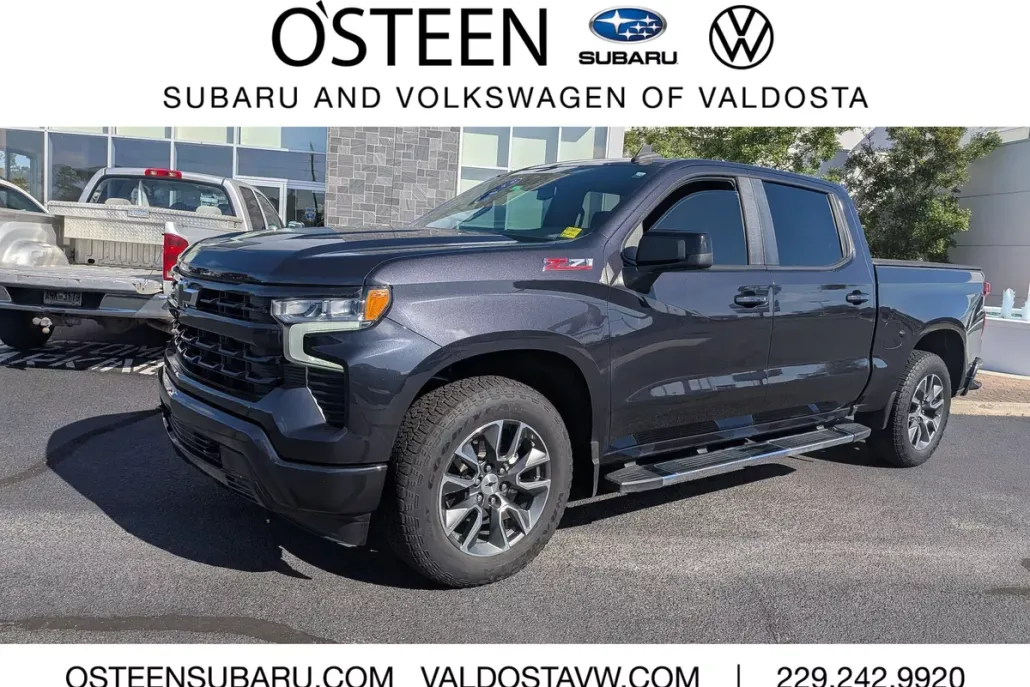 2023 Chevrolet Silverado 1500 RST photo 1