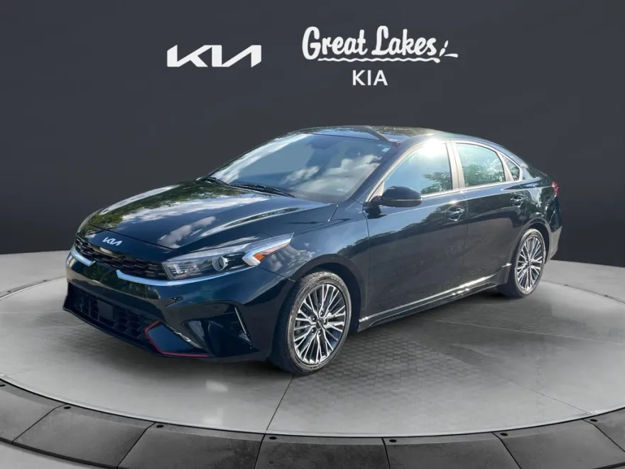 2023 Kia Forte GT-Line photo 1