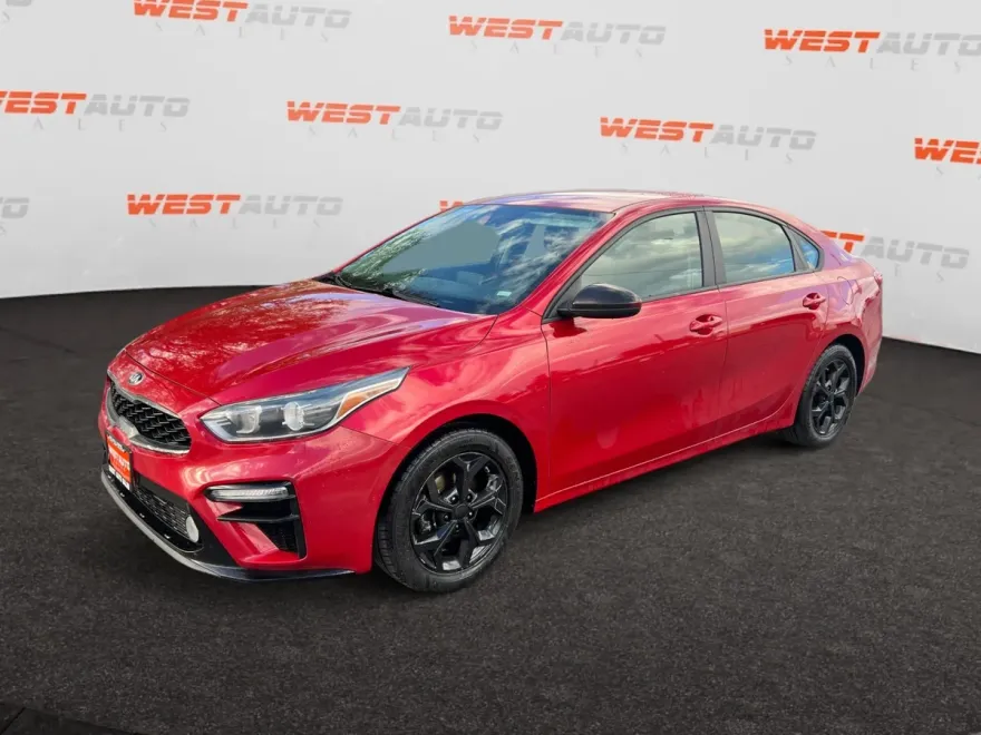2021 Kia Forte LXS photo 1