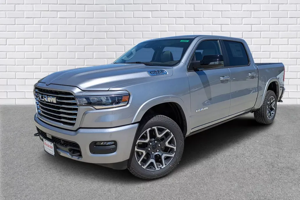 2025 Ram 1500 Laramie photo 1