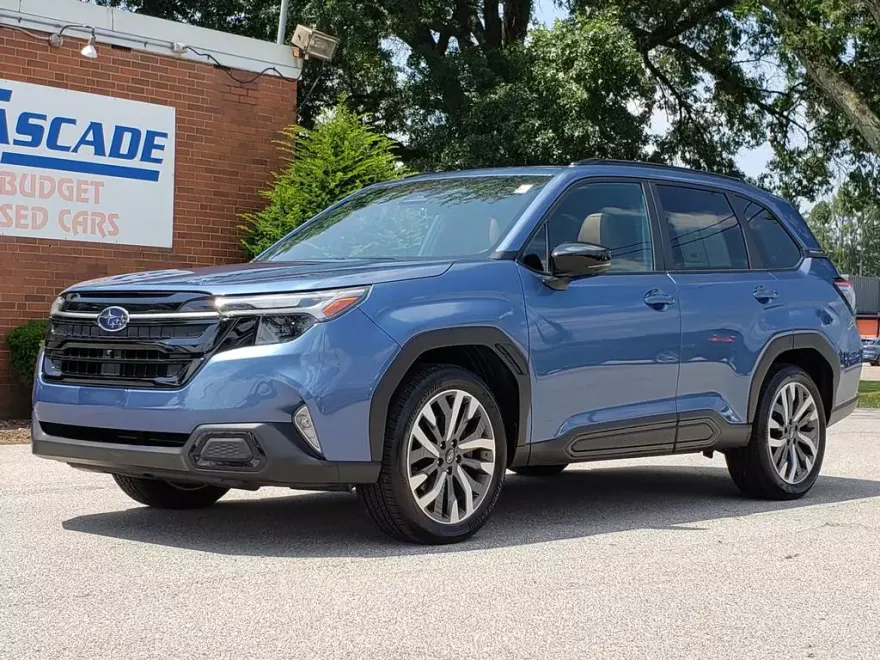 2025 Subaru Forester Touring photo 1