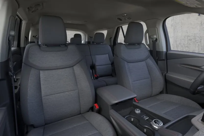 2025 Ford Explorer photo 1