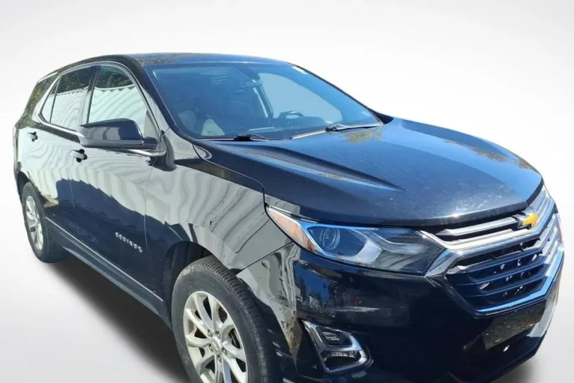 2019 Chevrolet Equinox LT photo 1