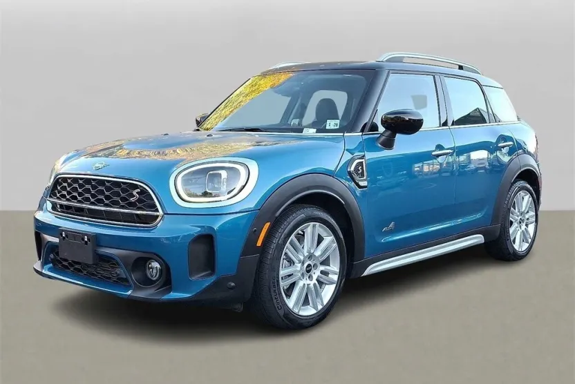 2023 Mini Cooper S Iconic photo 1
