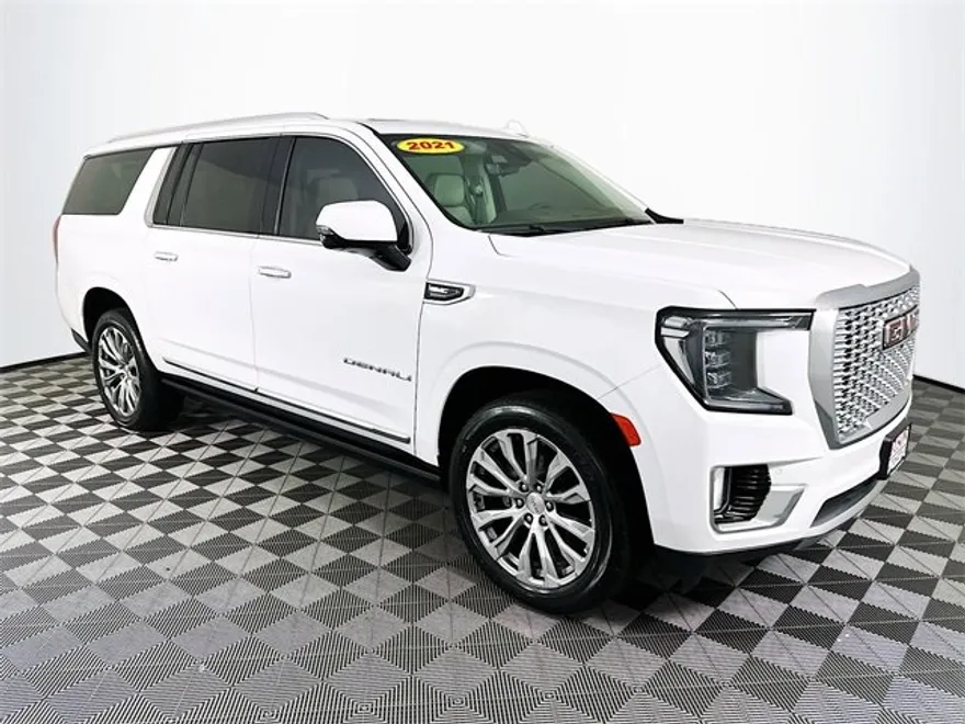 2021 Gmc Yukon XL Denali photo 1