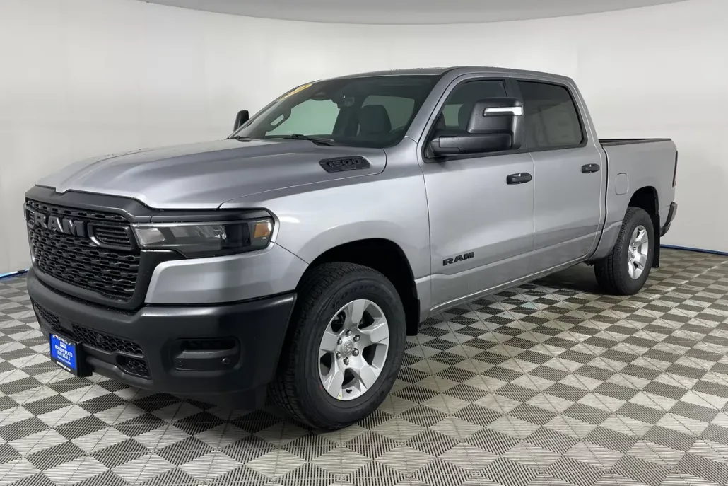 2025 Ram 1500 Tradesman photo 1