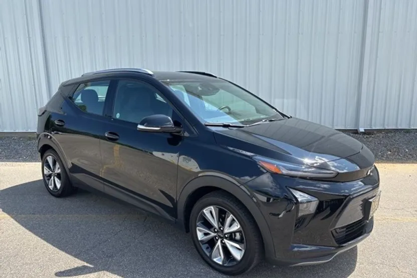 2023 Chevrolet Bolt EUV photo 1