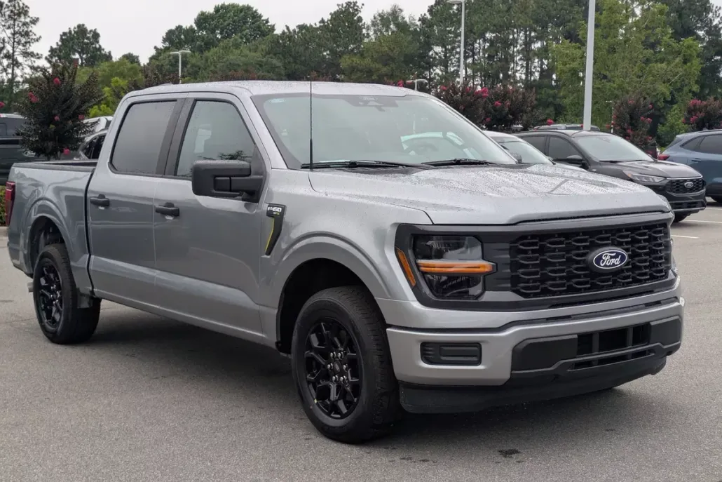 2025 Ford F-150 STX photo 1