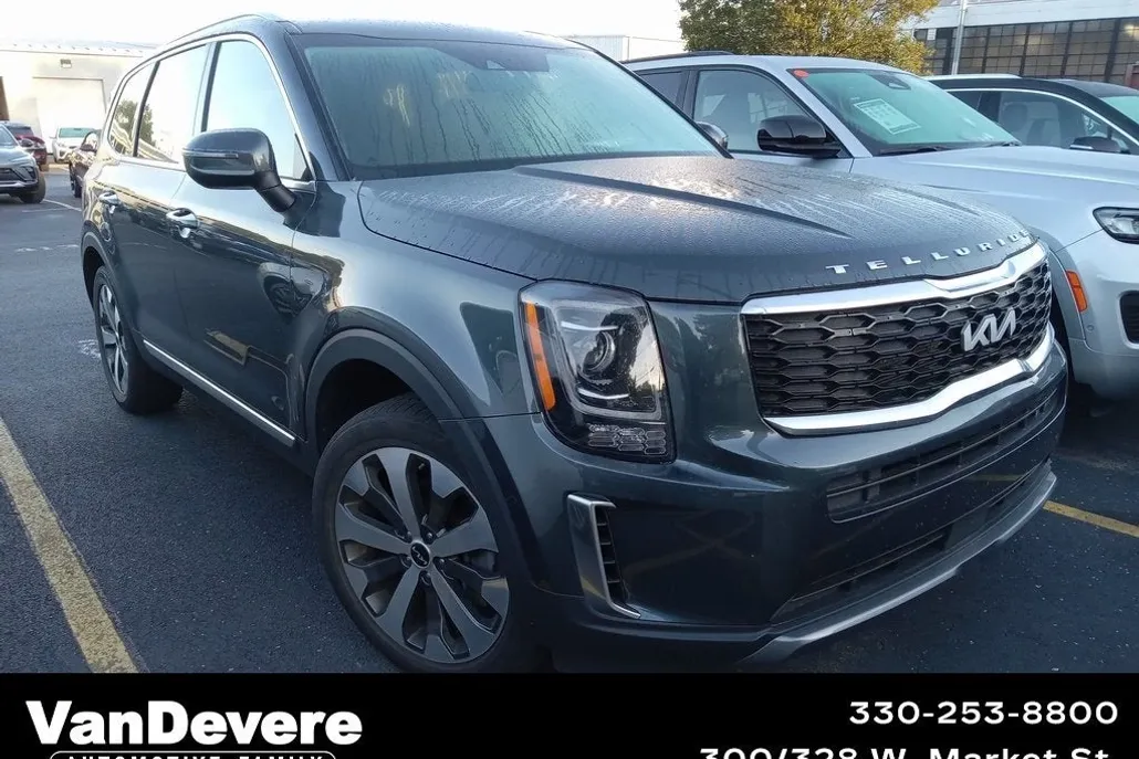 2022 Kia Telluride S photo 1