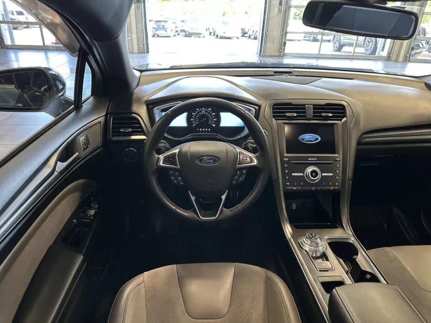 2018 Ford Fusion Sport photo 1