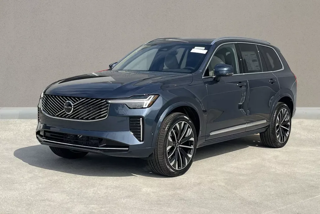 2026 Volvo XC90 Plus photo 1