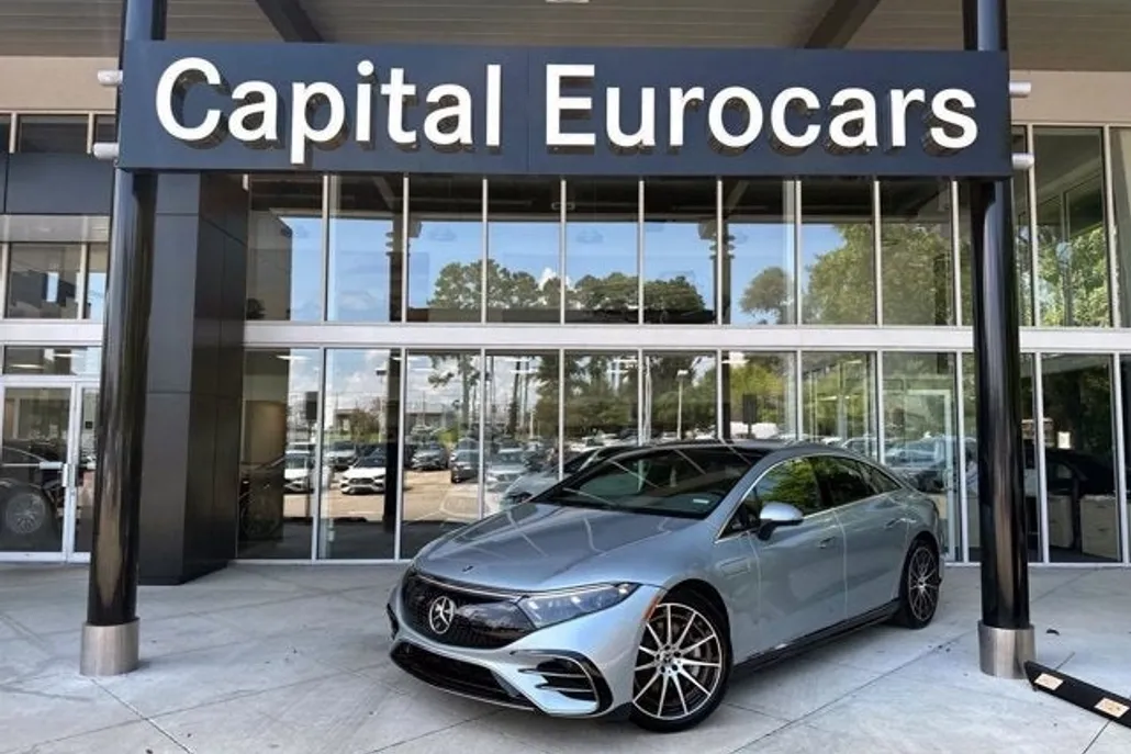 2024 Mercedes Benz EQS-Class Sedan photo 1