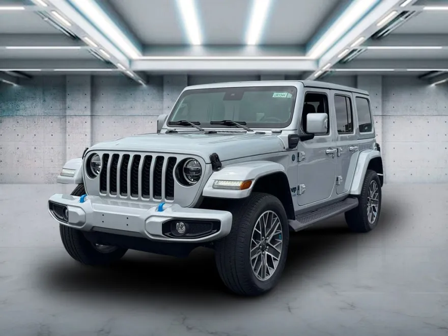 2022 Jeep Wrangler Unlimited Sahara High Altitude photo 1