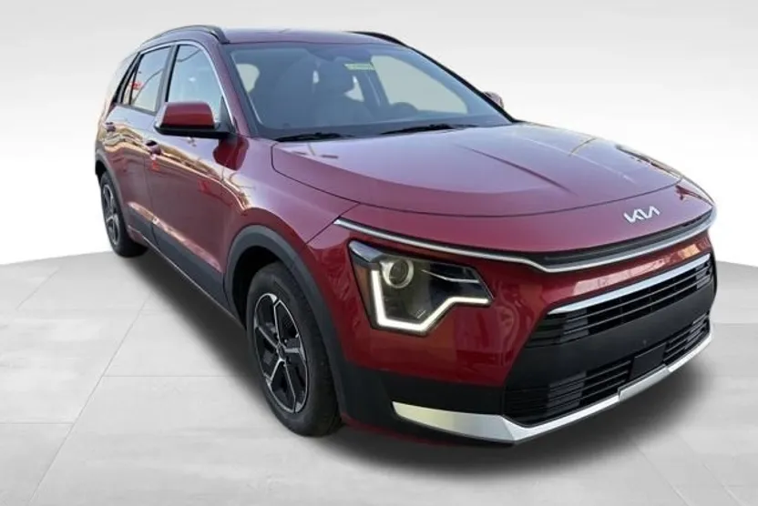 2024 Kia Niro EX photo 1