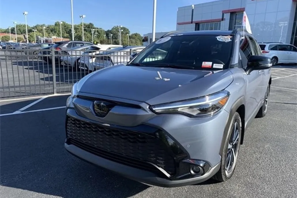2025 Toyota Corolla Hybrid XSE photo 1