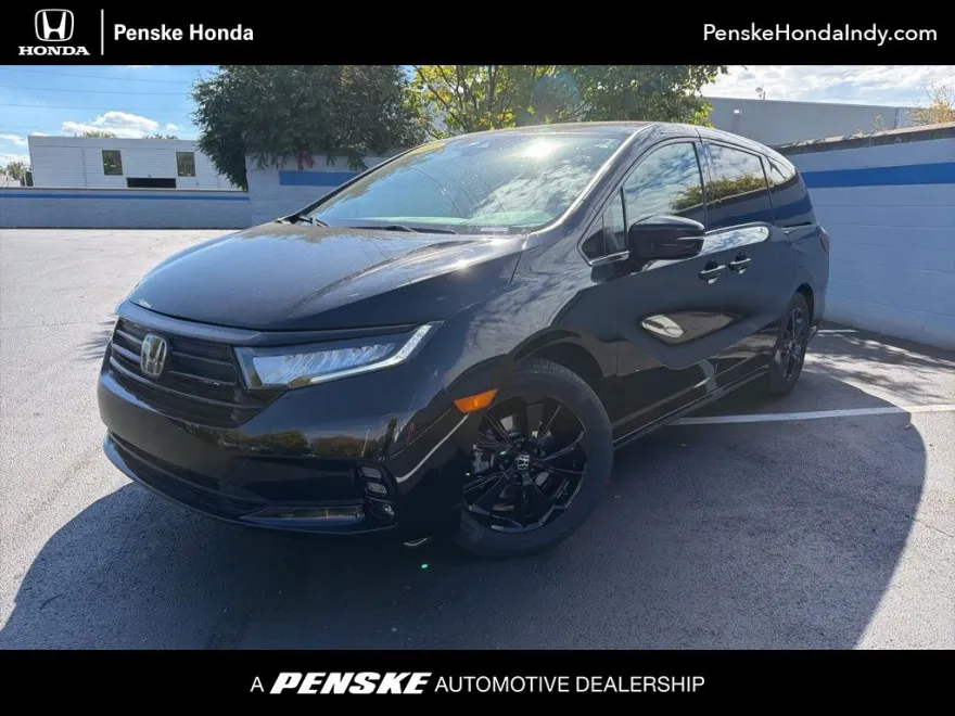 2023 Honda Odyssey Sport photo 1