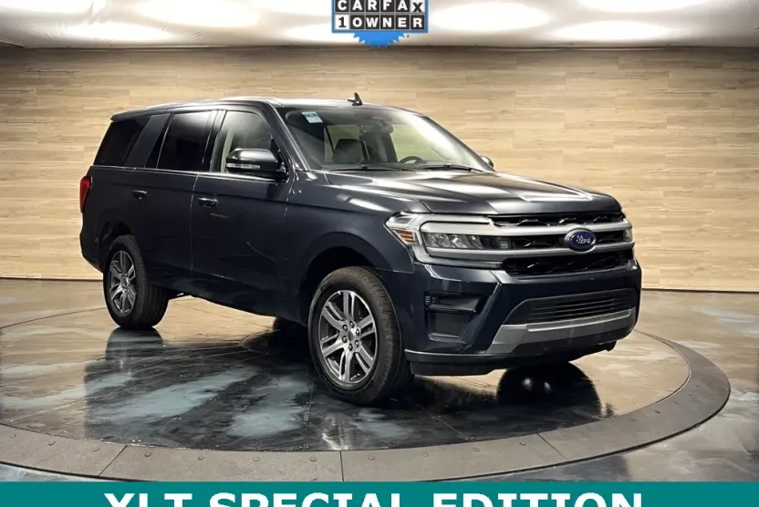 2024 Ford Expedition XLT photo 1