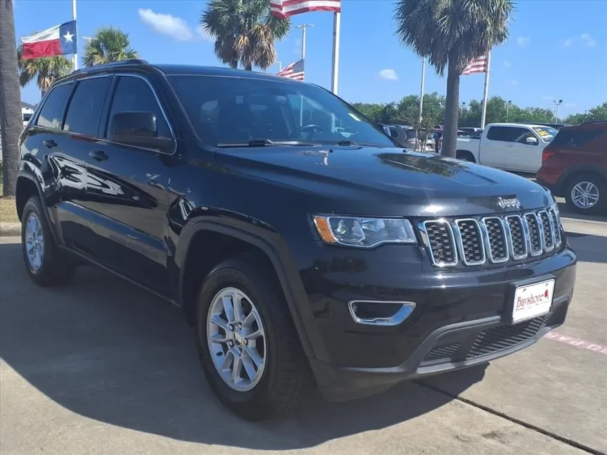2020 Jeep Grand Cherokee Laredo photo 1
