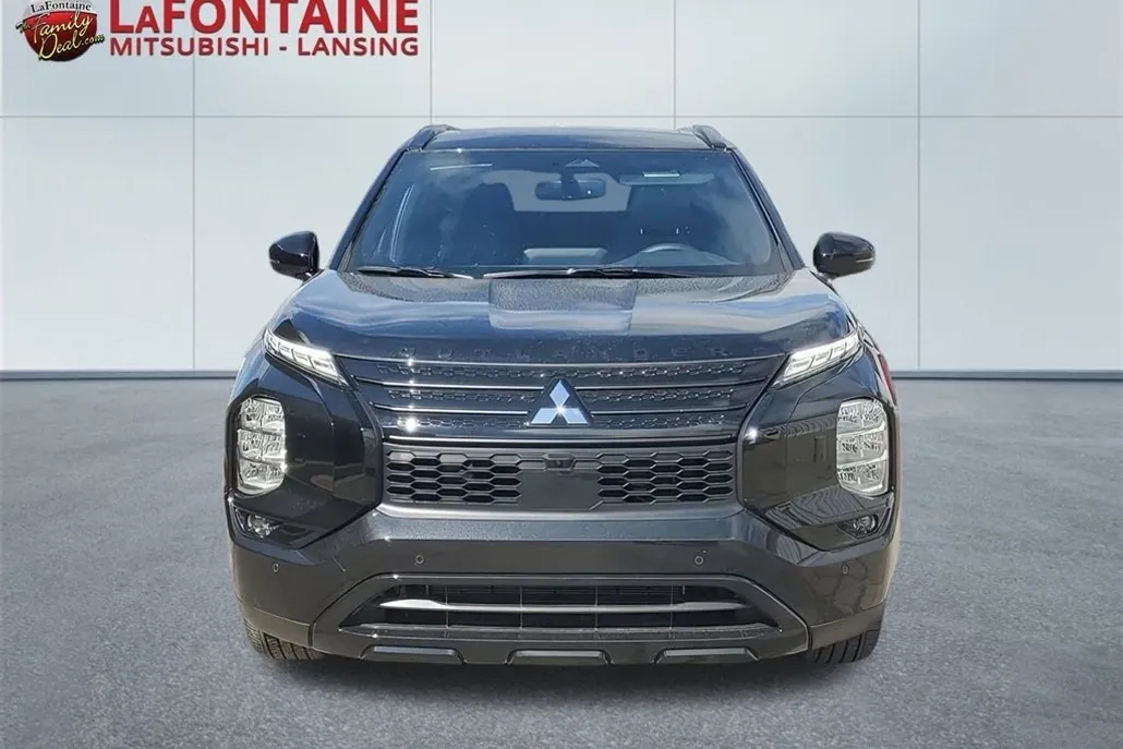 2025 Mitsubishi Outlander PHEV SEL photo 1