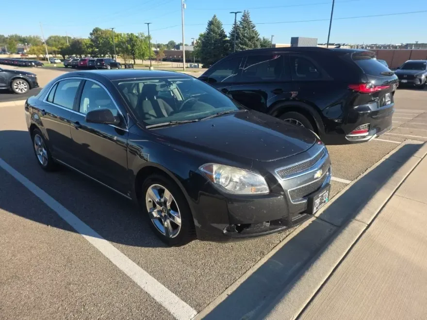 2009 Chevrolet Malibu 1LT photo 1