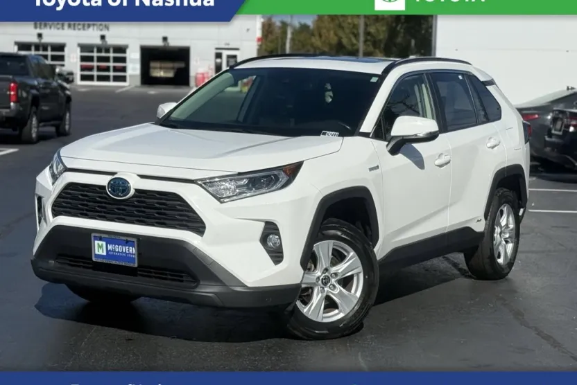 2021 Toyota RAV4 Hybrid XLE photo 1