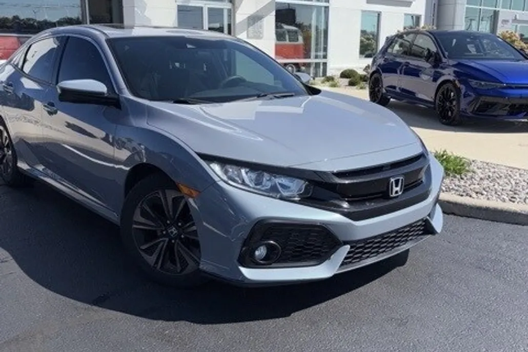 2019 Honda Civic EX Hatchback photo 1