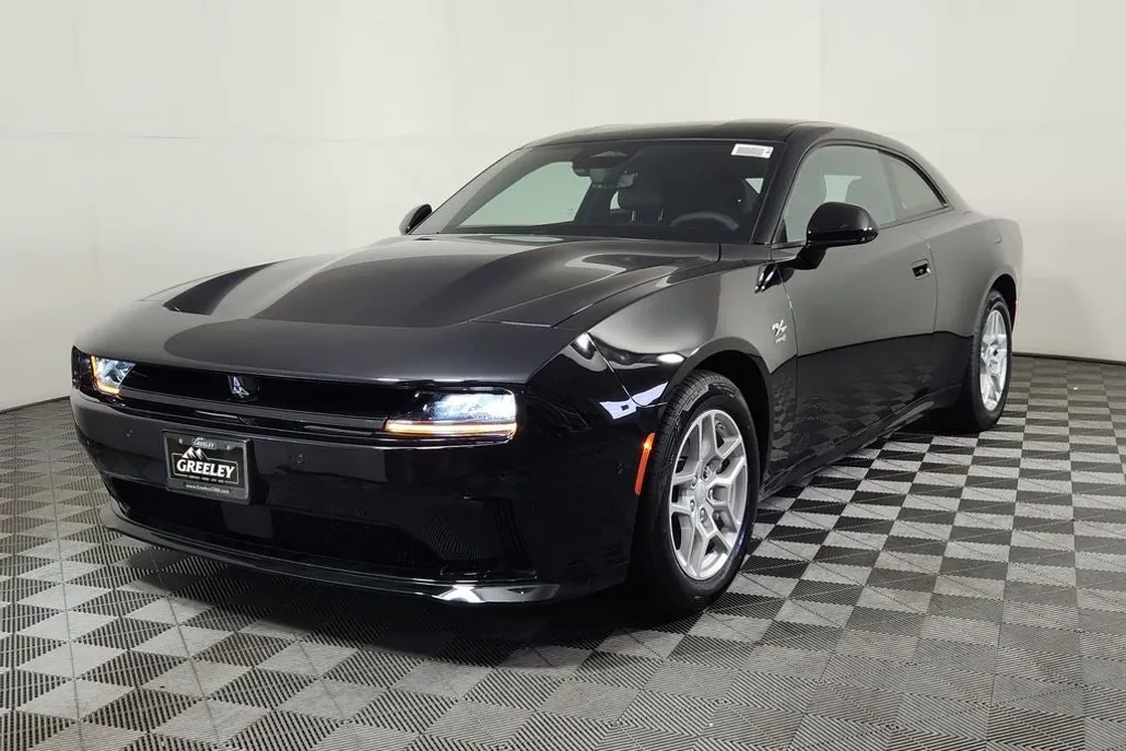 2025 Dodge Charger Daytona R/T AWD photo 1