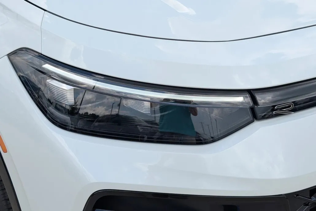 2025 Volkswagen Tiguan SE R-Line Black photo 1