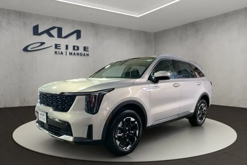 2026 Kia Sorento S photo 1