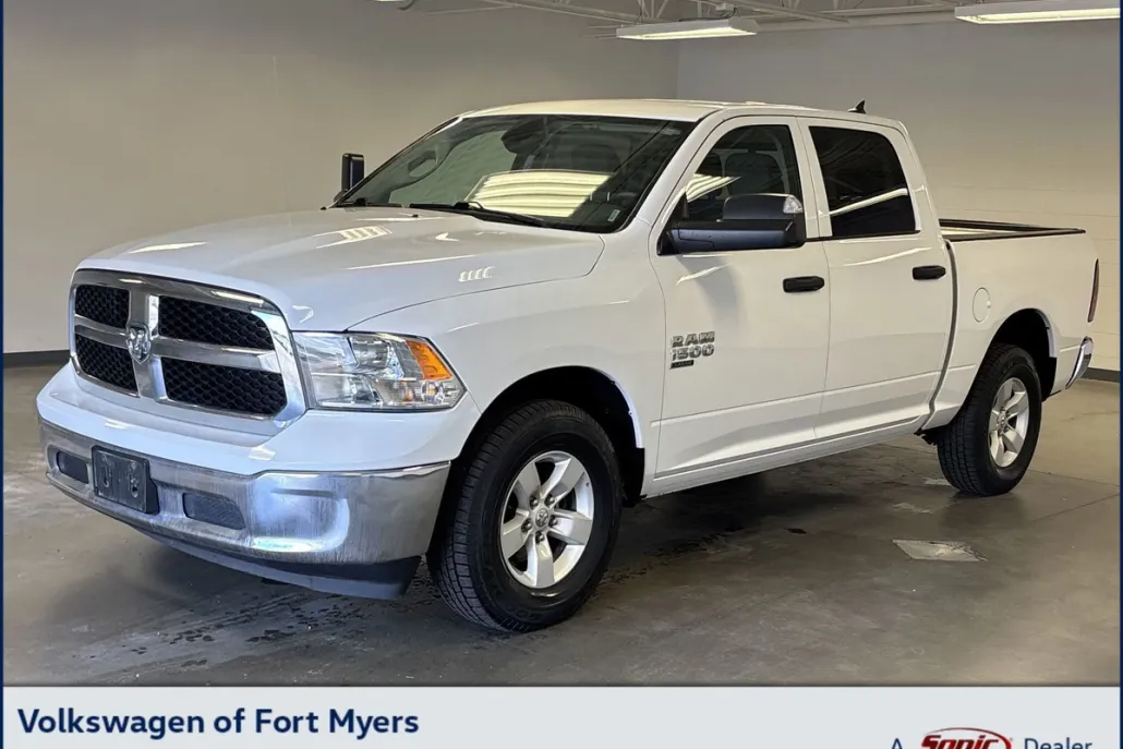 2023 Ram 1500 Classic SLT photo 1
